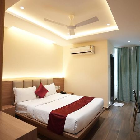 Hotel Sunrise Hospitality Vijayawada Exterior photo