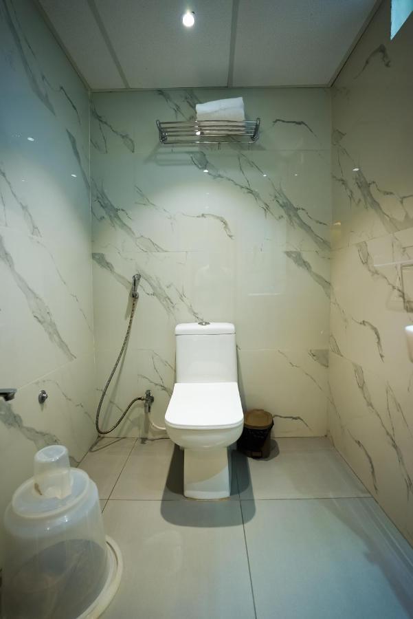 Hotel Sunrise Hospitality Vijayawada Exterior photo